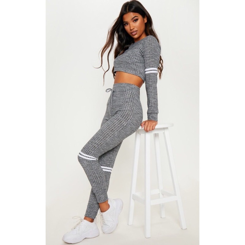 Gray knit set